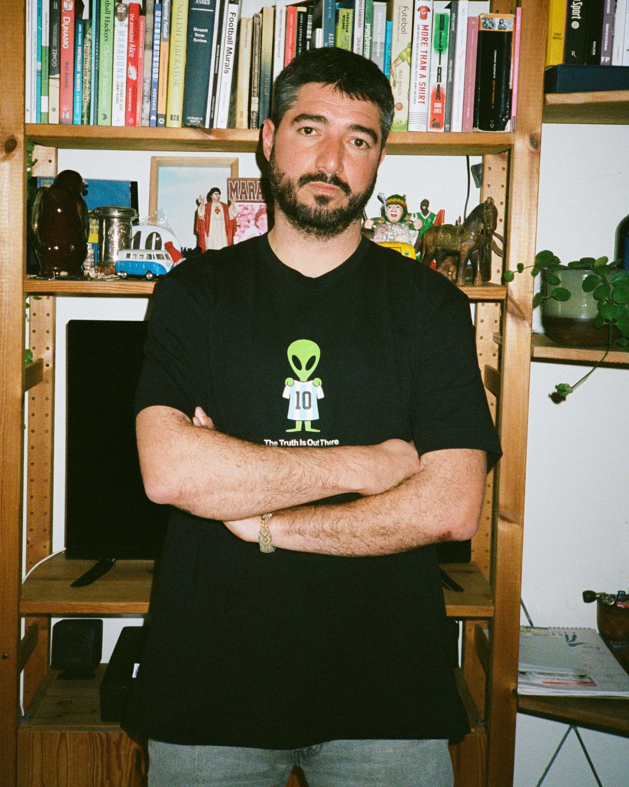 ART OF The Truth Is Out There Tee | Black Graphic Football T-shirt